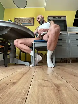 smint06 online show from September 19, 2025, 4:11 pm