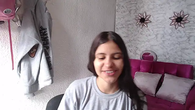 Snapshot of Evagirl69 chatting on May 5, 2026, 12:30 pm Evagirl69 online show from May 5, 2026, 12:30 pm