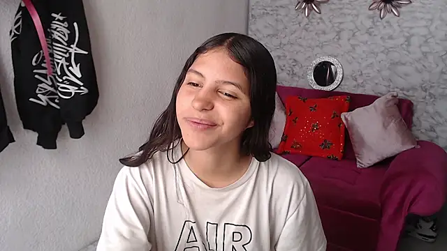 Evagirl69 online show from December 15, 2025, 6:25 pm