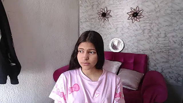 Snapshot of Evagirl69 chatting on April 27, 2026, 12:36 pm Evagirl69 online show from April 27, 2026, 12:36 pm
