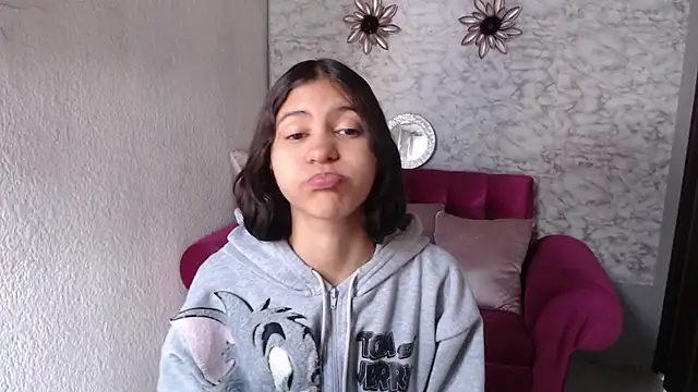 Evagirl69 online show from June 26, 2026, 12:22 pm