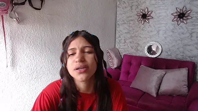 Snapshot of Evagirl69 chatting on May 12, 2026, 12:11 pm Evagirl69 online show from May 12, 2026, 12:11 pm