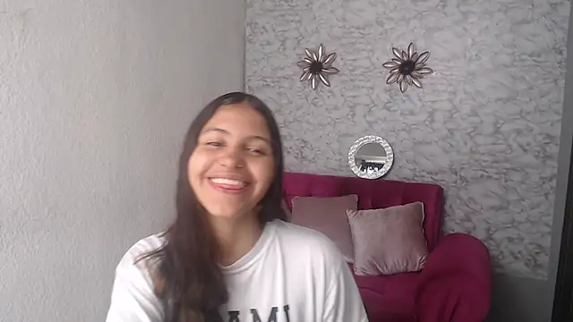 Evagirl69 online show from October 28, 2025, 6:18 pm