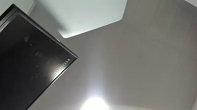 Vickysweeeettt online show from November 13, 2025, 8:57 pm