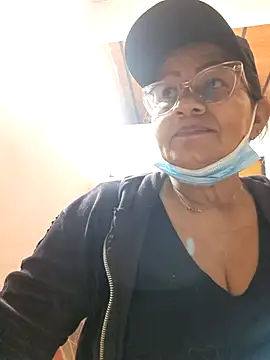 Vickysweeeettt online show from April 5, 2026, 10:11 am