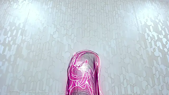 Snapshot of scarletross_ chatting on October 31, 2025, 12:13 pm scarletross  online show from October 31, 2025, 12:13 pm