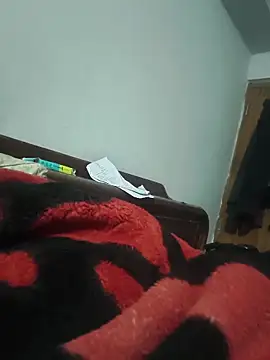 vardh033 online show from November 21, 2025, 6:18 pm