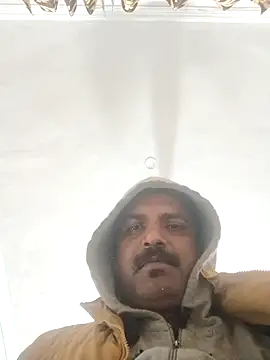 Snapshot of vardh033 chatting on January 13, 2026, 5:17 pm vardh033 online show from January 13, 2026, 5:17 pm