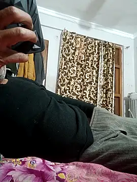 Snapshot of vardh033 chatting on February 8, 2026, 7:28 am vardh033 online show from February 8, 2026, 7:28 am