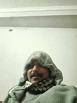 Snapshot of vardh033 chatting on December 22, 2025, 1:44 pm vardh033 online show from December 22, 2025, 1:44 pm