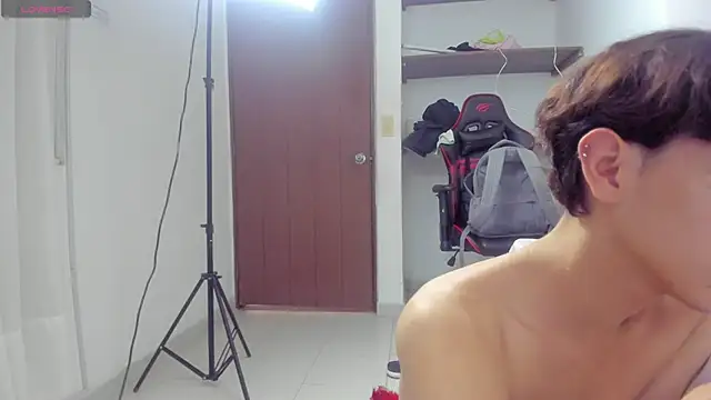 lightboy0 online show from October 21, 2025, 6:07 pm