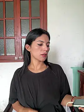 AlisSon  hot online show from May 31, 2026, 1:06 pm