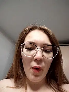 Snapshot of AlisaWyn chatting on January 11, 2026, 10:22 am AlisaWyn online show from January 11, 2026, 10:22 am