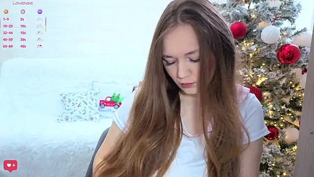 Snapshot of AlisaWyn chatting on December 17, 2025, 3:22 am AlisaWyn online show from December 17, 2025, 3:22 am