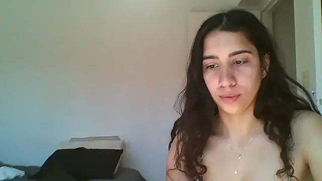 Snapshot of Souphicherry chatting on September 12, 2025, 3:23 pm Souphicherry online show from September 12, 2025, 3:23 pm