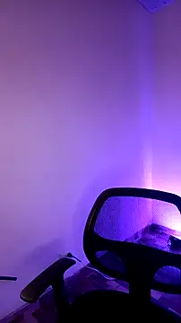 SiennaValera online show from November 29, 2025, 12:16 pm