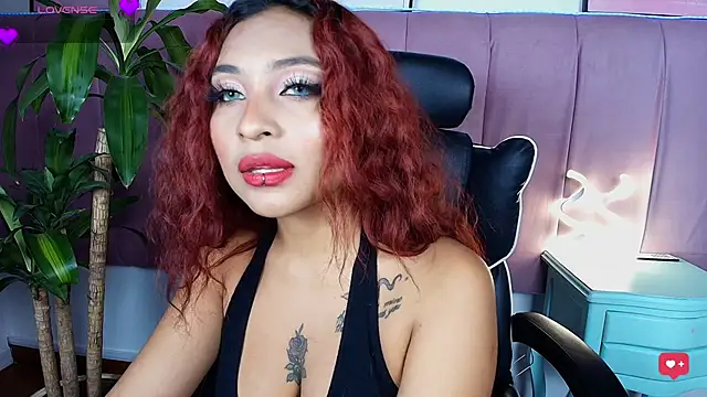 Snapshot of Naiaa_Cruz chatting on February 23, 2026, 7:58 pm Naiaa Cruz online show from February 23, 2026, 7:58 pm