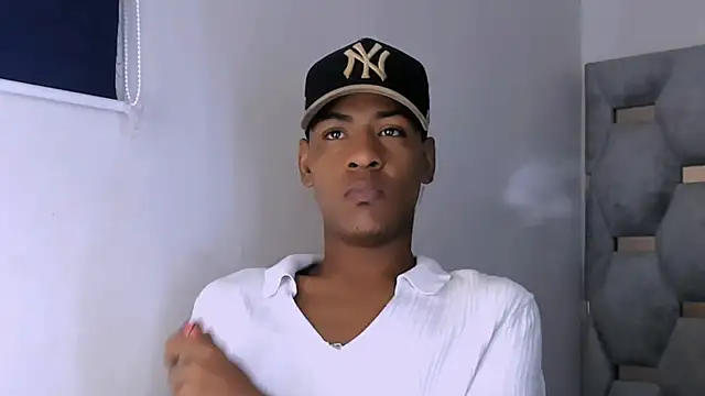 tiago xxx  online show from October 21, 2025, 8:52 pm