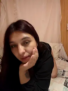 caronicole77 online show from February 3, 2026, 2:32 am