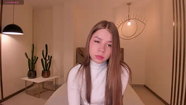 Snapshot of TiffannySins chatting on November 25, 2025, 4:13 am TiffannySins online show from November 25, 2025, 4:13 am