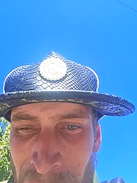 Leshok online show from November 10, 2025, 6:57 pm