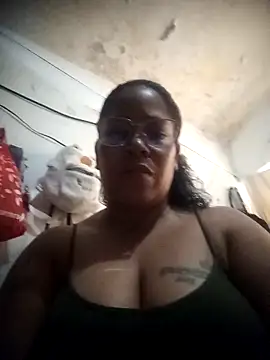 Big ass submissive online show from November 26, 2025, 5:35 pm