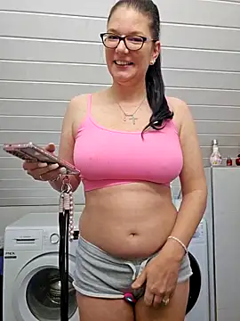 Swiss Lady online show from November 20, 2025, 12:50 pm