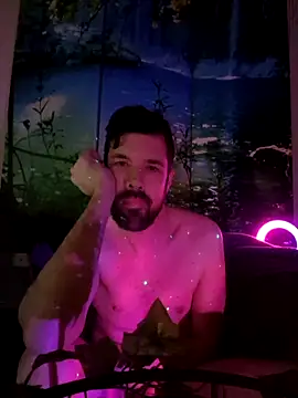 Snapshot of welcome-to-the-jungle chatting on February 11, 2026, 6:19 pm welcome-to-the-jungle online show from February 11, 2026, 6:19 pm