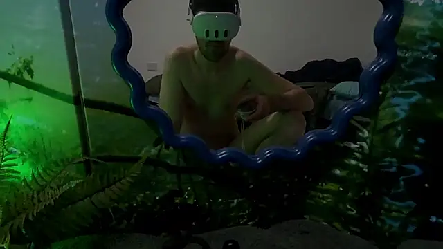 Snapshot of welcome-to-the-jungle chatting on February 17, 2026, 10:40 pm welcome-to-the-jungle online show from February 17, 2026, 10:40 pm