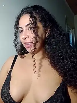 Snapshot of A_maddy chatting on November 4, 2025, 12:25 am A maddy online show from November 4, 2025, 12:25 am