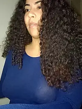 Snapshot of A_maddy chatting on November 9, 2025, 2:37 am A maddy online show from November 9, 2025, 2:37 am