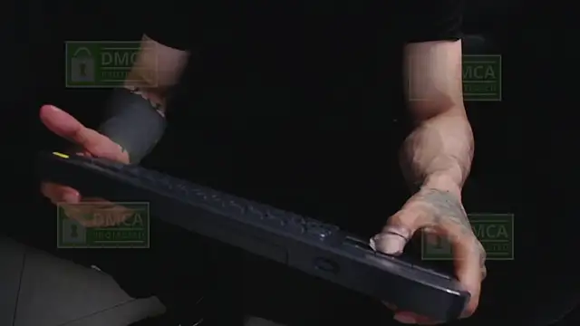 Mr Klein 69 online show from October 29, 2025, 1:26 am