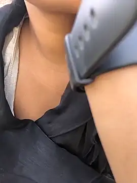 Snapshot of Antique-stickchart-couple chatting on November 6, 2025, 5:22 am Antique-stickchart-couple online show from November 6, 2025, 5:22 am