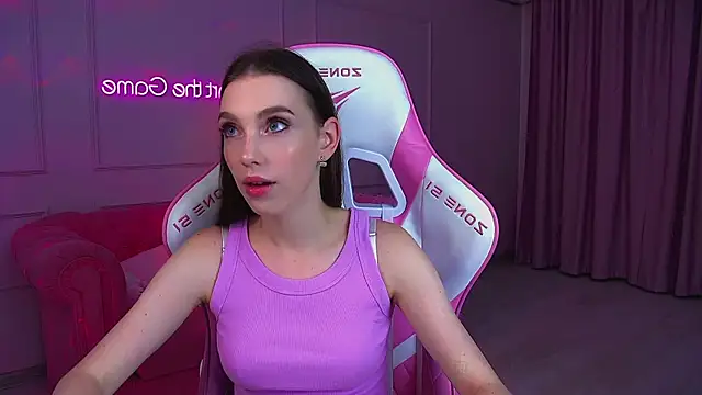 VeronicaVances online show from July 24, 2026, 6:04 pm