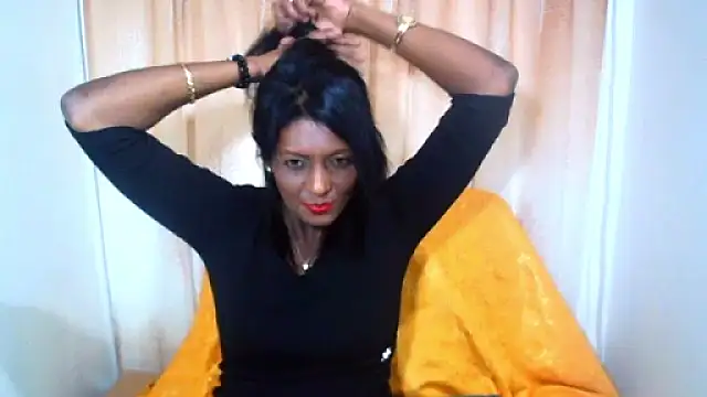 Snapshot of Indianpeaches chatting on October 29, 2025, 6:23 am Indianpeaches online show from October 29, 2025, 6:23 am