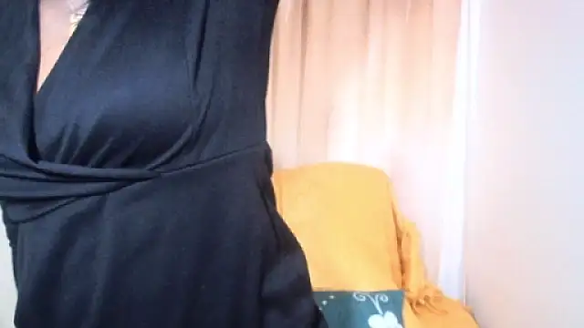 Snapshot of Indianpeaches chatting on October 22, 2025, 5:51 am Indianpeaches online show from October 22, 2025, 5:51 am