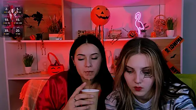 Snapshot of luna_tin chatting on November 3, 2025, 12:27 am luna tin online show from November 3, 2025, 12:27 am