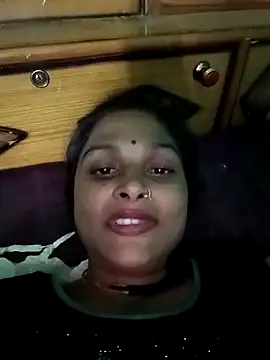 Sapna9685 online show from November 4, 2025, 2:43 pm