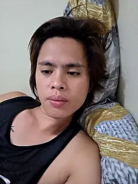 Snapshot of Dhyllan_ chatting on January 7, 2026, 11:15 am Dhyllan online show from January 7, 2026, 11:15 am