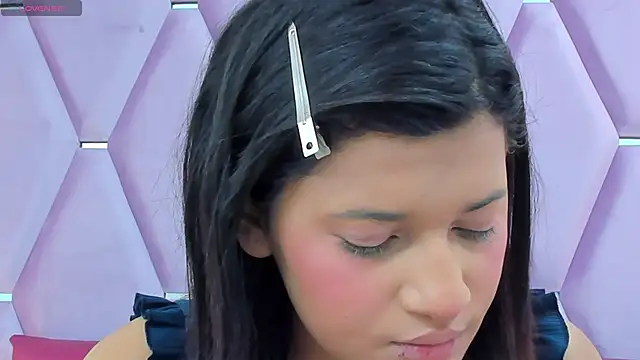 MaskedGirl  online show from October 29, 2025, 12:04 pm