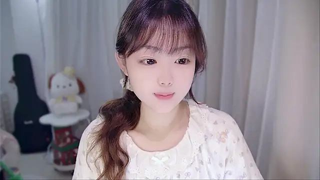 Snapshot of YUANYUAN-A chatting on April 3, 2026, 12:11 pm YUANYUAN-A online show from April 3, 2026, 12:11 pm