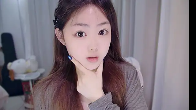 Snapshot of YUANYUAN-A chatting on April 9, 2026, 12:22 pm YUANYUAN-A online show from April 9, 2026, 12:22 pm