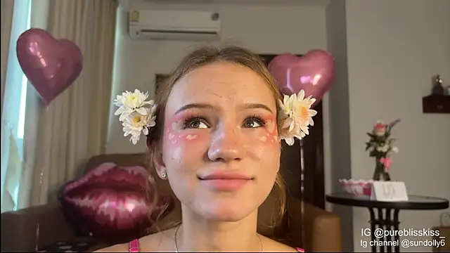 lxsundollyxl online show from February 14, 2026, 4:34 am