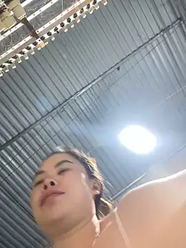 han-cute online show from October 4, 2025, 2:51 pm