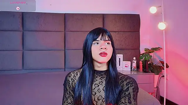 Slenna Moon online show from January 9, 2026, 3:24 am