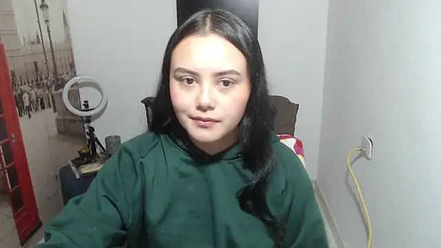 Snapshot of crazy_daniela chatting on September 25, 2025, 12:22 pm crazy daniela online show from September 25, 2025, 12:22 pm