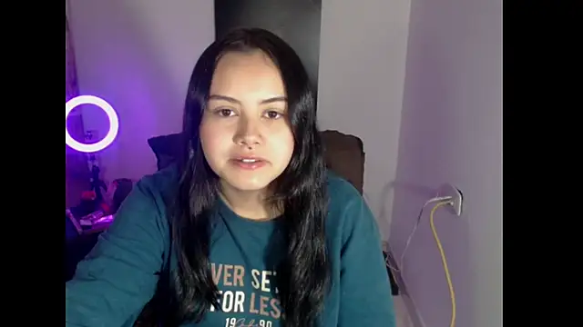 Snapshot of crazy_daniela chatting on October 15, 2025, 12:35 pm crazy daniela online show from October 15, 2025, 12:35 pm