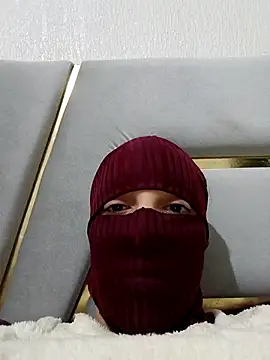 Snapshot of Ahalm chatting on November 20, 2025, 11:36 pm Ahalm online show from November 20, 2025, 11:36 pm