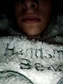 Snapshot of Ahalm chatting on December 14, 2025, 7:19 pm Ahalm online show from December 14, 2025, 7:19 pm