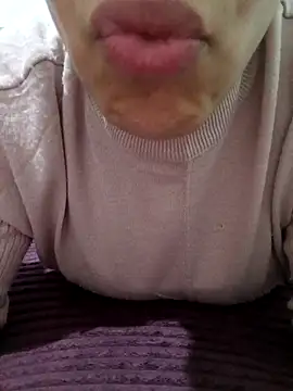 Snapshot of Ahalm chatting on November 9, 2025, 3:38 pm Ahalm online show from November 9, 2025, 3:38 pm